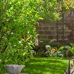 Le Dimax Bed & Breakfast 4*