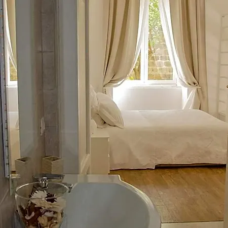 Le Dimax Panzió 4*